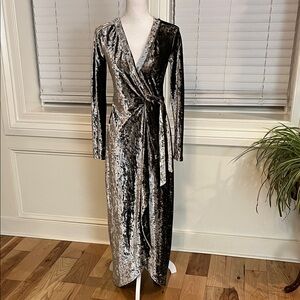 BCBGMaxAzria Silver Velvet Long Sleeve Dress